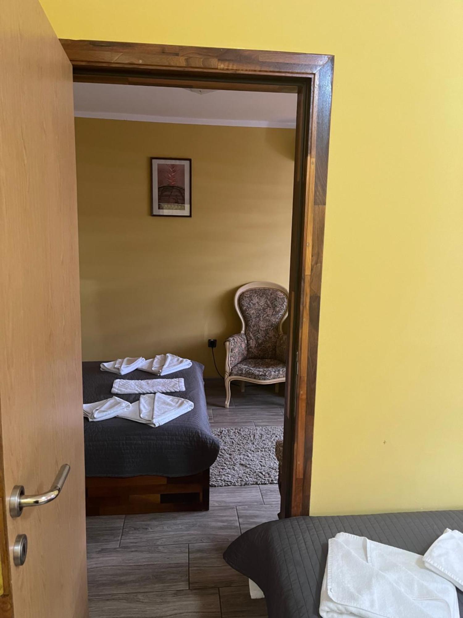 Hotel "Vir" Velika Plana Luaran gambar
