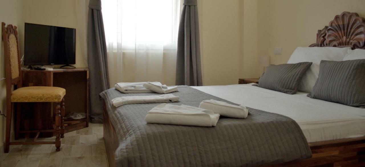 Hotel "Vir" Velika Plana Luaran gambar