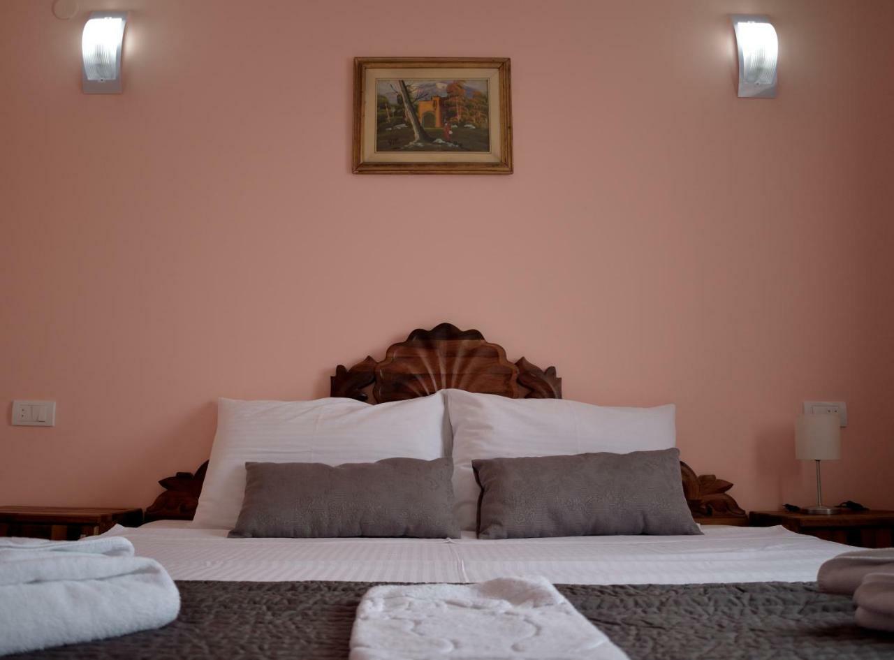 Hotel "Vir" Velika Plana Luaran gambar
